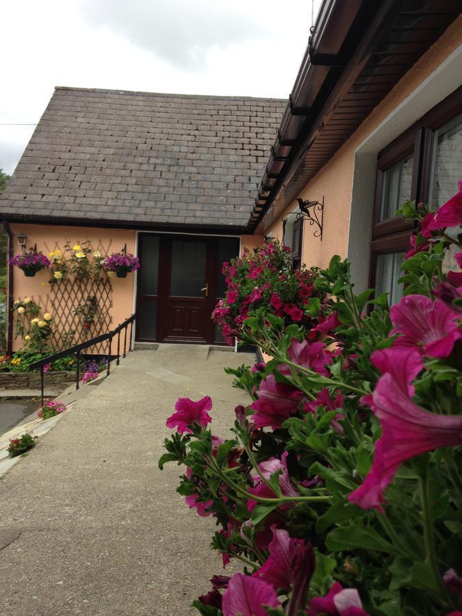 Eriu Lodge Клифдън Екстериор снимка